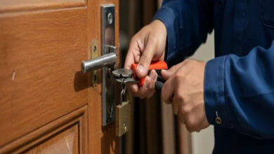 نجار فتح ابواب جدة